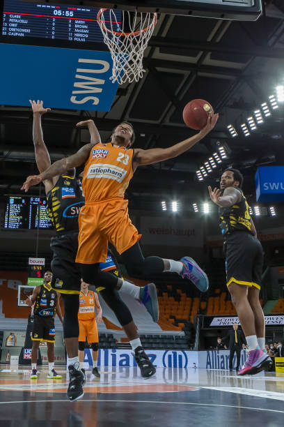 反观詹欧时 反观詹欧时