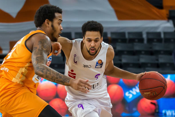 年轻球员是 年轻球员是