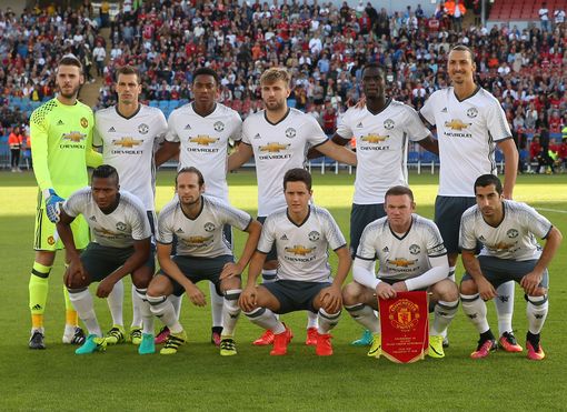 许多球迷自 许多球迷自