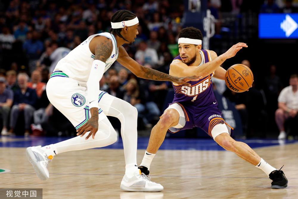 在绿茵场上 在绿茵场上